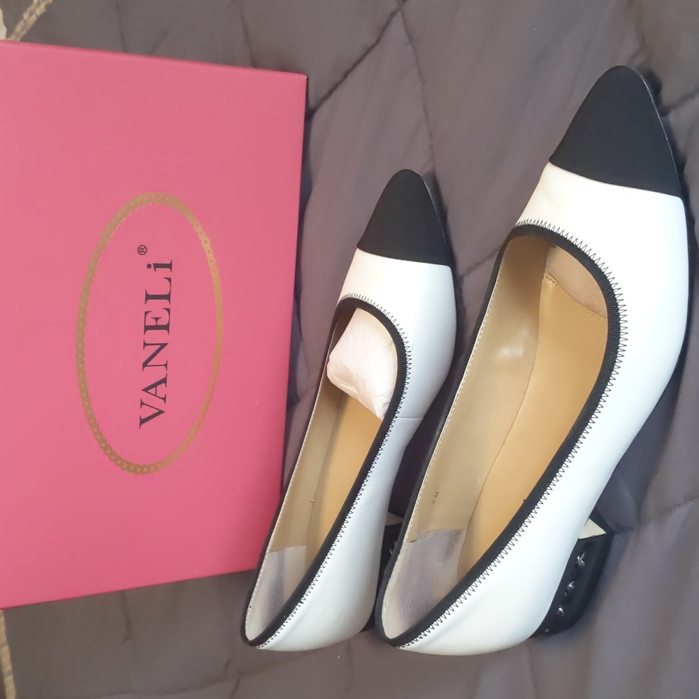 Vaneli Black and White Cap Toe Flats